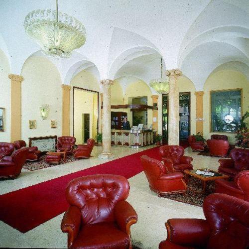 Hotel Mediterranee Genoa Exterior photo