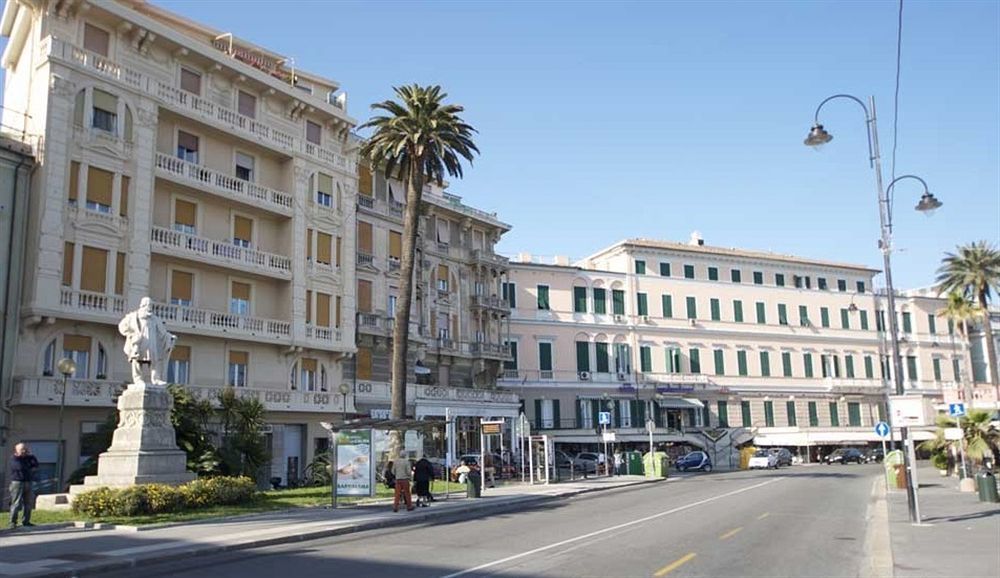 Hotel Mediterranee Genoa Exterior photo