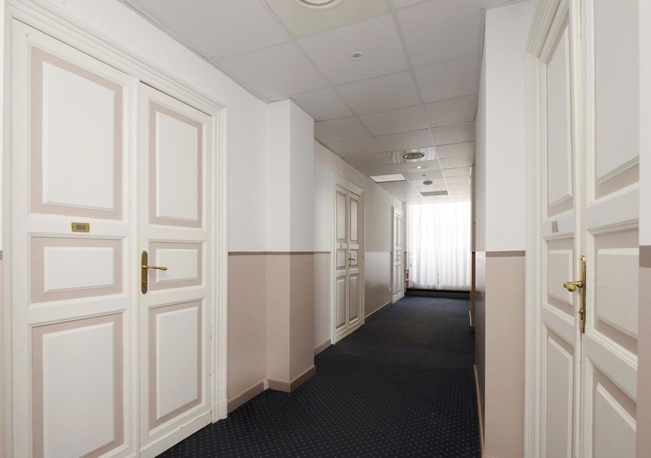 Hotel Mediterranee Genoa Exterior photo